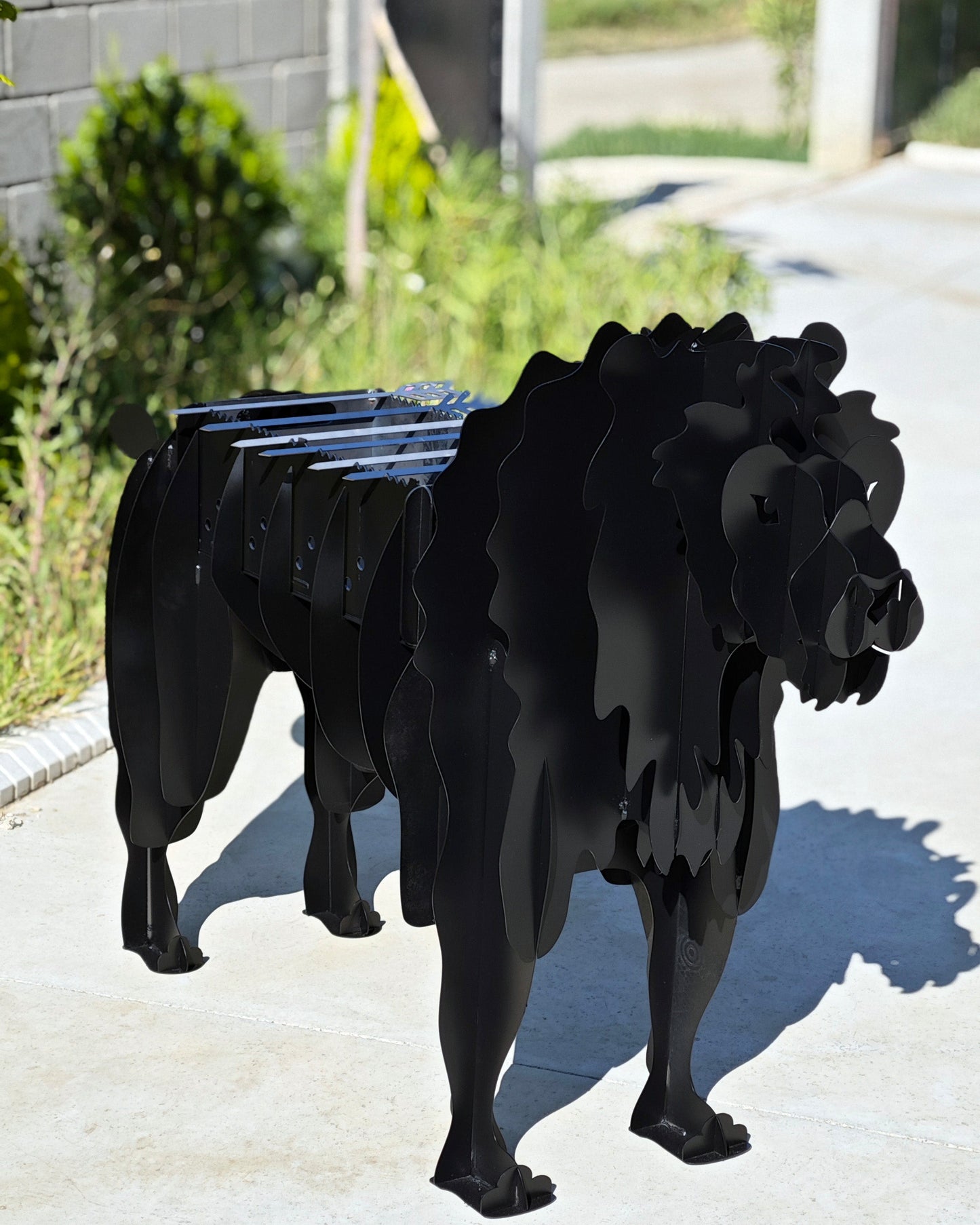 Metal Lion Grill Charcoal